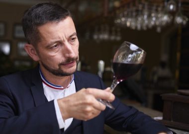 La Maîtrise du Vin au Restaurant par Laurent Derhé